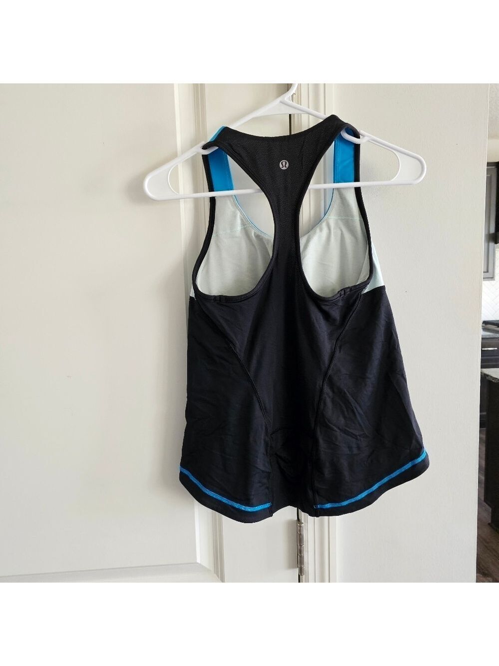 Lululemon Cardio Kick Racerback Tank Top Size 8 - Picture 4 of 6